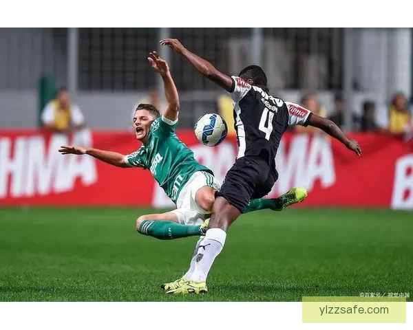 欧冠联赛阶段葡萄牙体育力克巴黎圣日耳曼迎关键胜利全取三分展现韧性